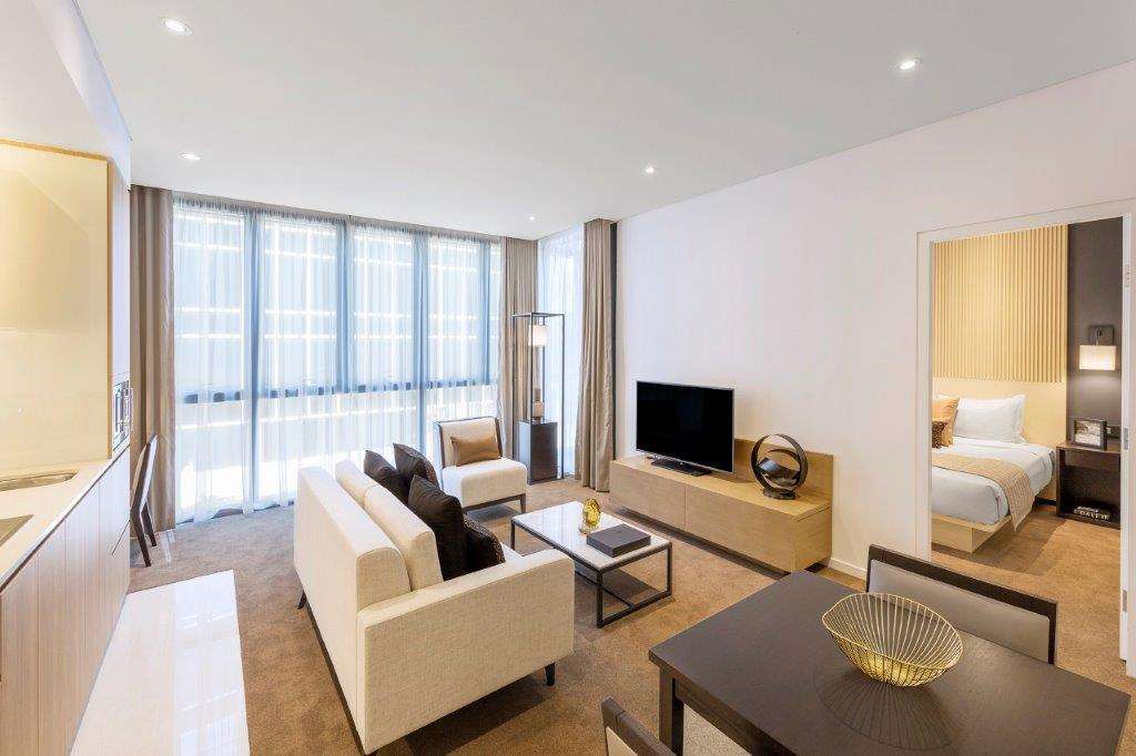 Skye Suites シドニー 部屋 写真 A living room at the hotel