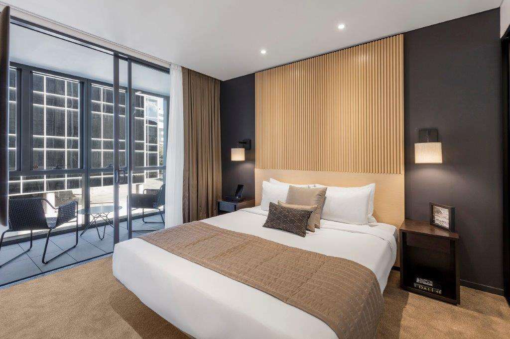 Skye Suites シドニー 部屋 写真 A bedroom at the hotel